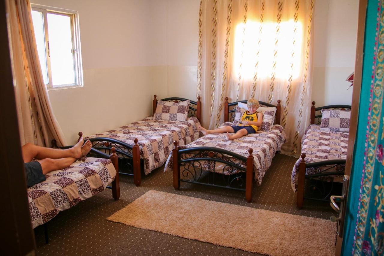 Petra Family House Bed and Breakfast Eksteriør billede